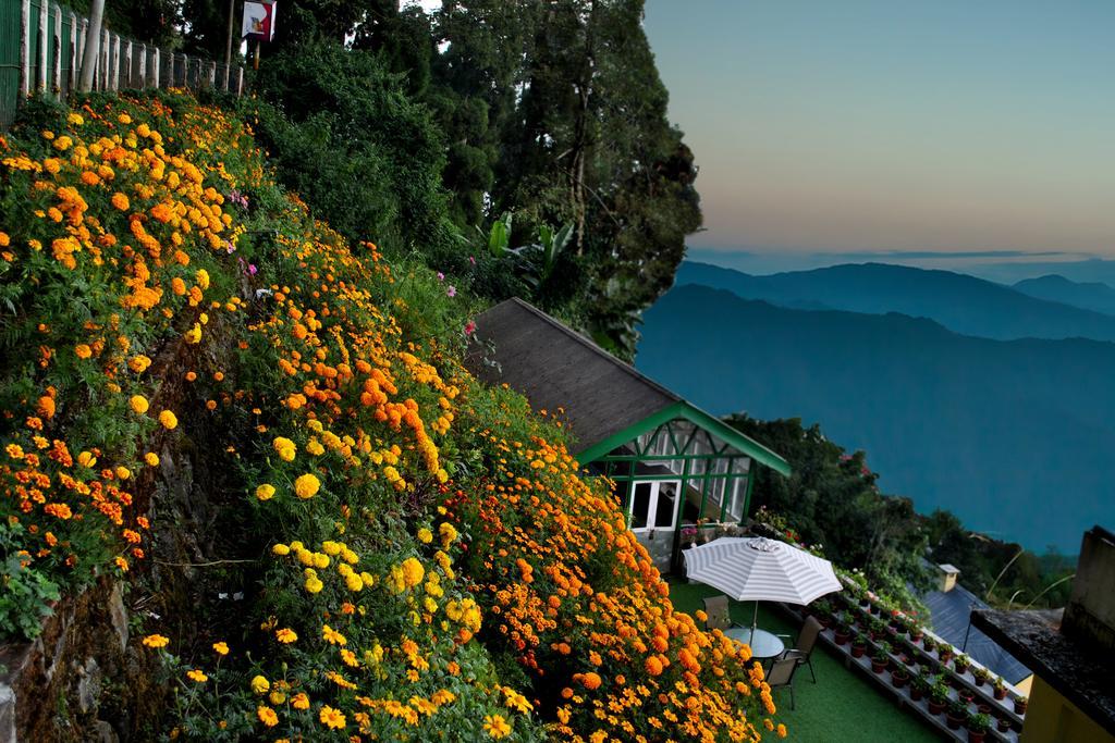 Central Gleneagles Heritage Resort Former Bungalow Of Ex-Tata Chairman Russi Mody The Mall Road Darjeeling Darjeeling  Dış mekan fotoğraf