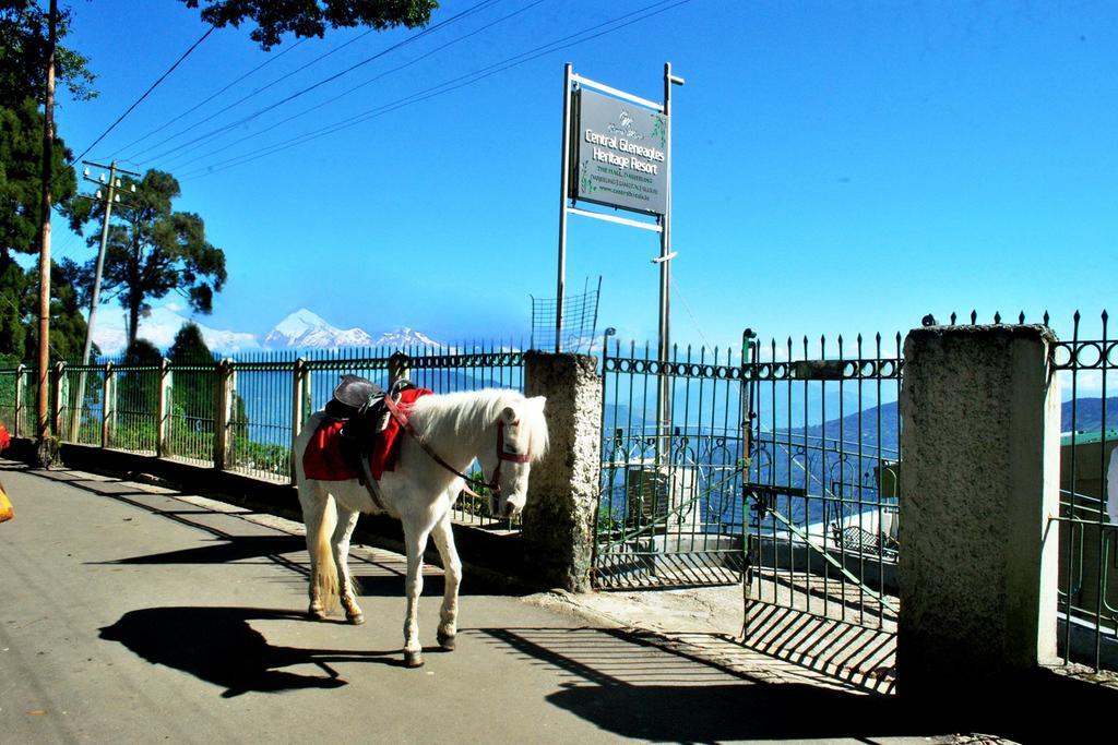 Central Gleneagles Heritage Resort Former Bungalow Of Ex-Tata Chairman Russi Mody The Mall Road Darjeeling Darjeeling  Dış mekan fotoğraf